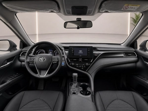 2024 Toyota Camry LE HEV Hybrid | 43,622 KM | 2.5L Hybrid | Silver