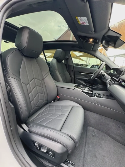 BMW 520i M kit 2024 fully loaded under warrant 2 years from Pitstop AGMC-10