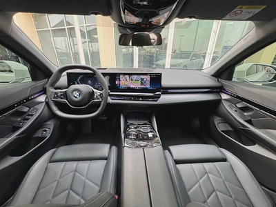 BMW 520i M kit 2024 fully loaded under warrant 2 years from Pitstop AGMC-14