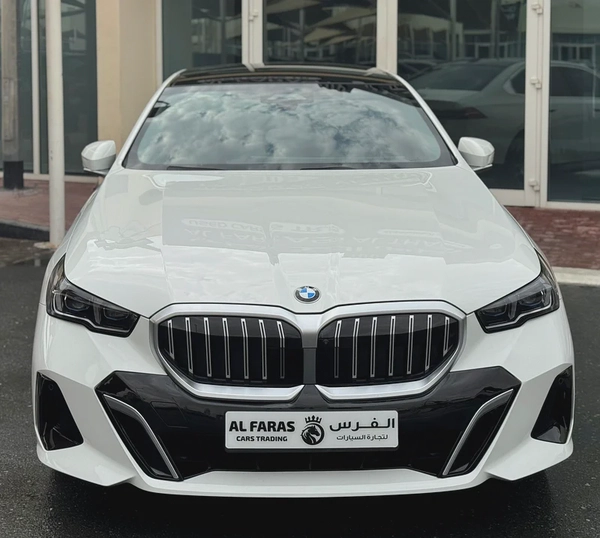 BMW 520i M kit 2024 fully loaded under warrant 2 years from Pitstop AGMC
