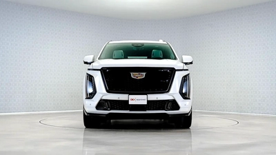 Cadillac Escalade V-1