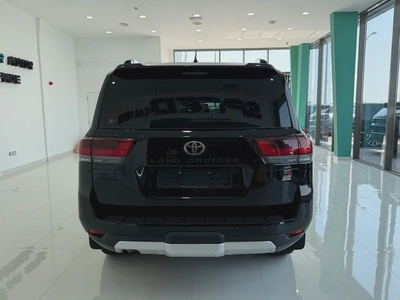 Toyota Land Cruiser GR Sport 2024 | GCC Specs | Brand New | Fully Loaded-10