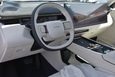 LYNK & CO 900 EMP 2025 | BLACK-18