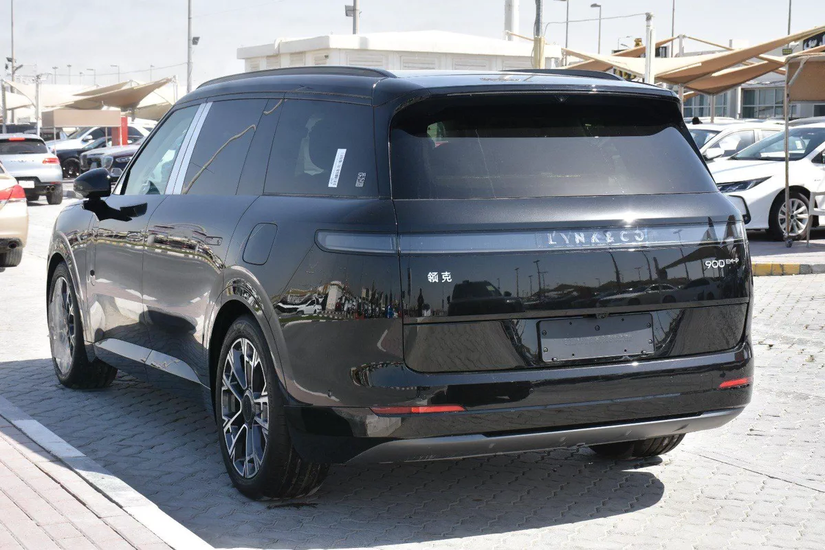 LYNK & CO 900 EMP 2025 | BLACK-10-10