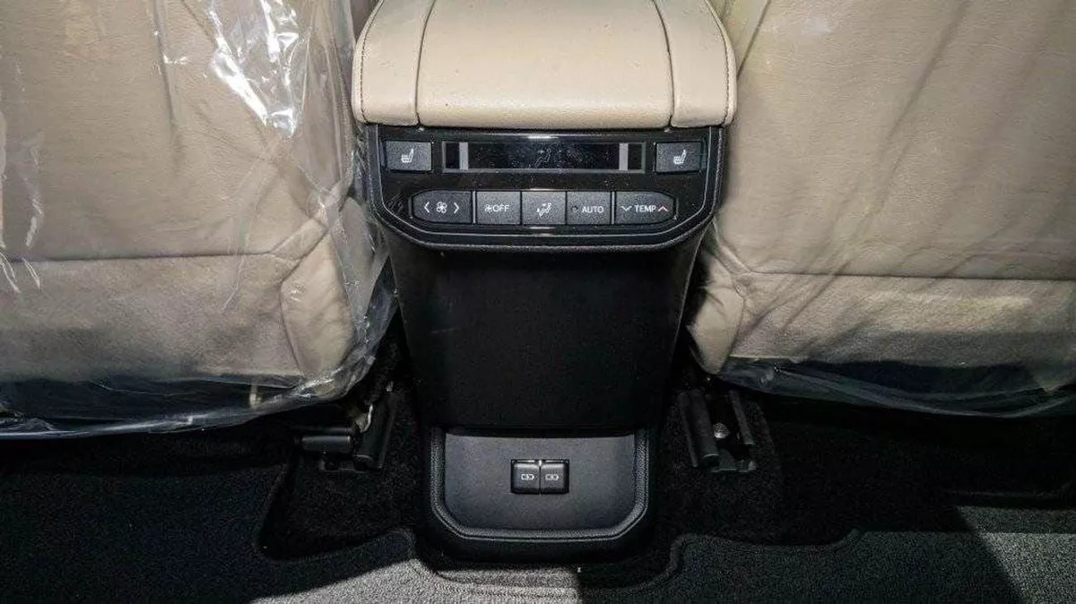 Toyota Highlander VXR 2.5L Hybrid VXR (AWD)-14-0
