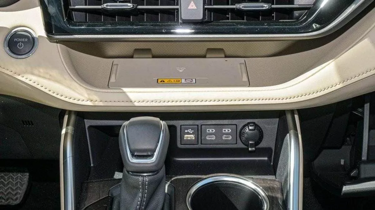 Toyota Highlander VXR 2.5L Hybrid VXR (AWD)-8-0
