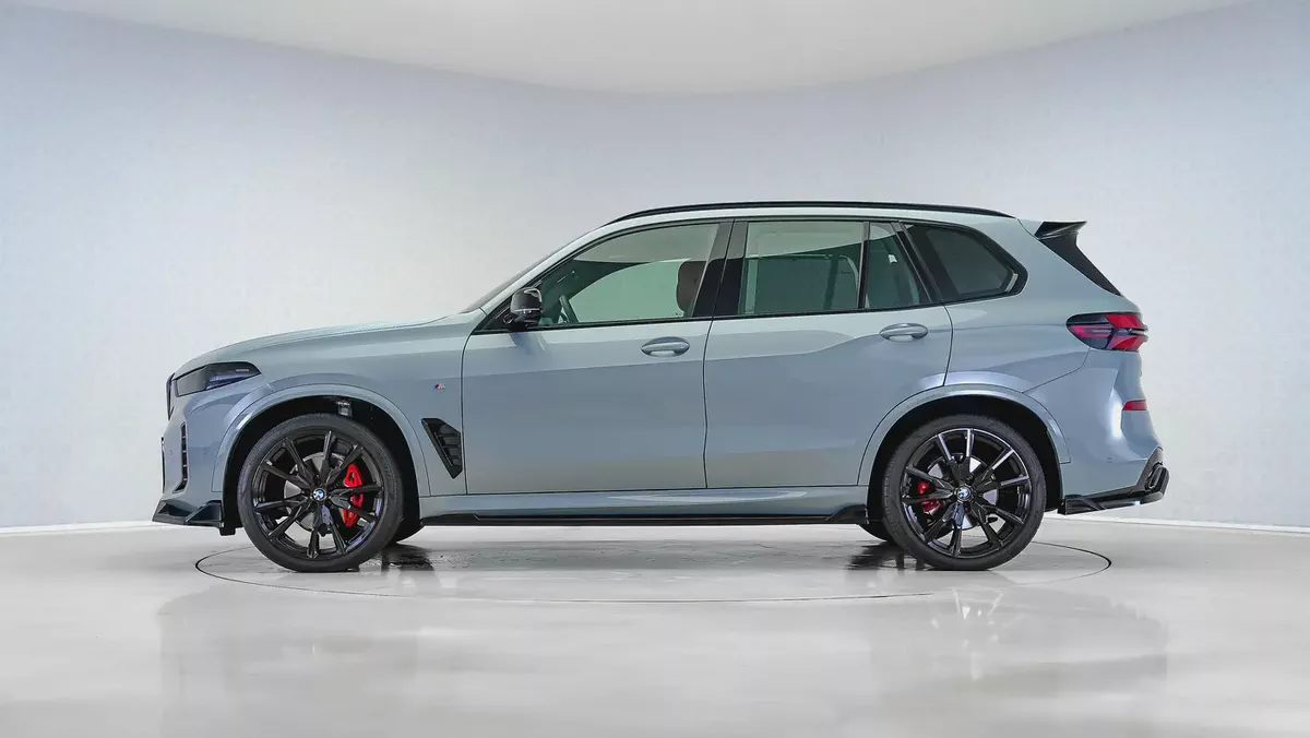 2025 BMW X5 xDrive40i M Sport | GCC Specs | AGMC Active Warranty & Service August 2029-9-9