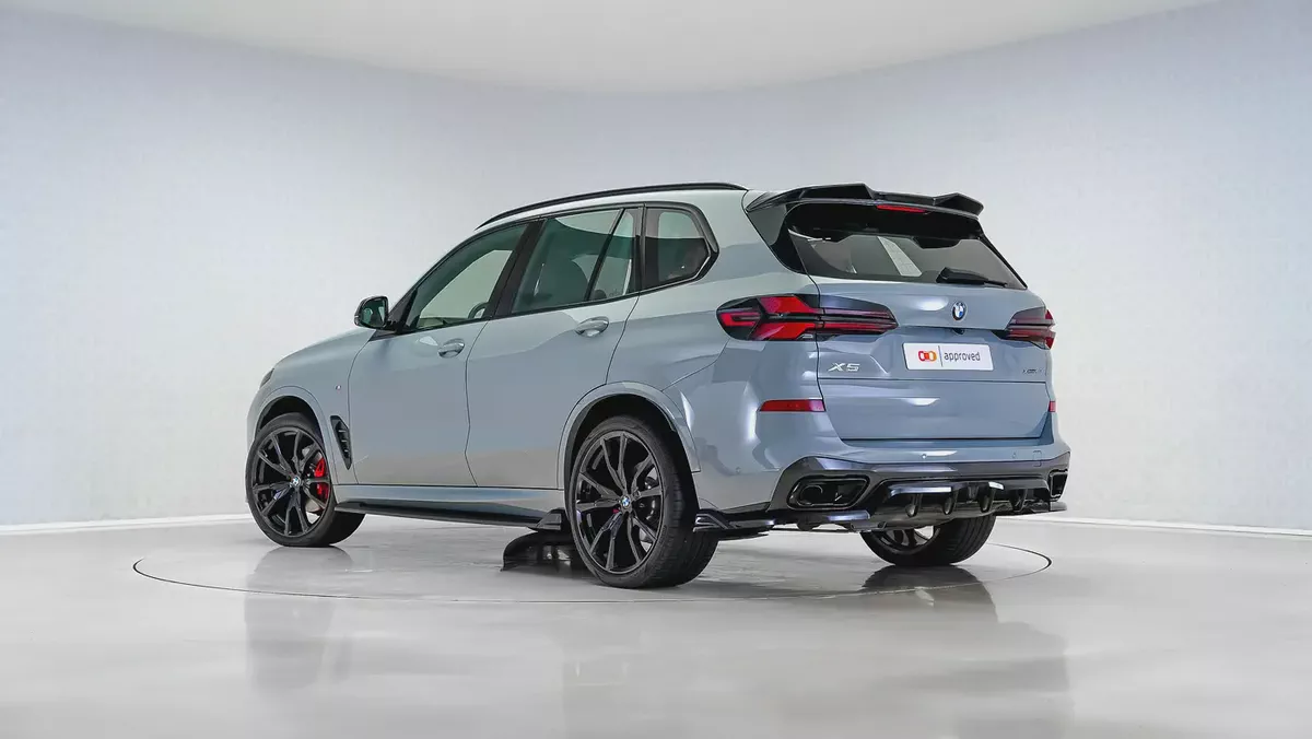 2025 BMW X5 xDrive40i M Sport | GCC Specs | AGMC Active Warranty & Service August 2029-1-1