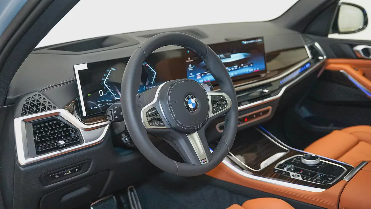 2025 BMW X5 xDrive40i M Sport | GCC Specs | AGMC Active Warranty & Service August 2029-3-3