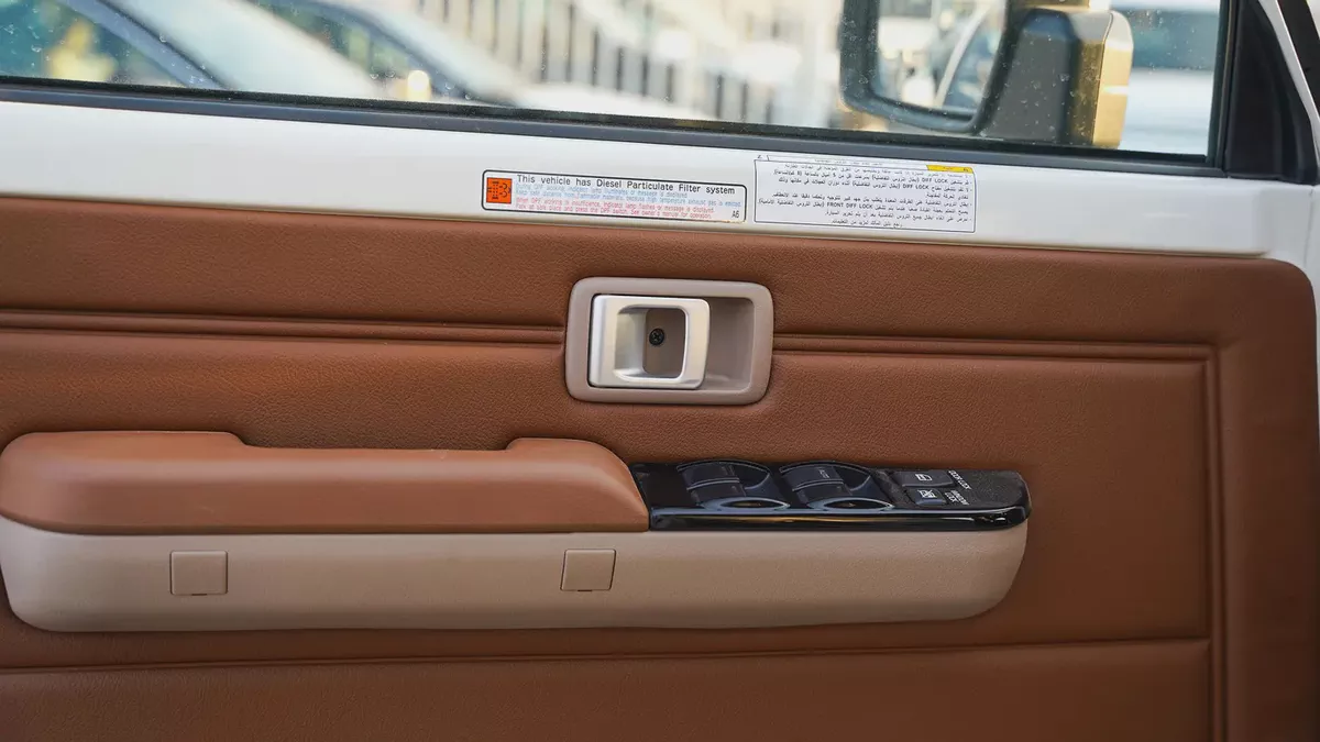 2026 Toyota Land Cruiser 70 Series LC 76 LX 4.0L A/T GCC Specs SAUDI-7-7