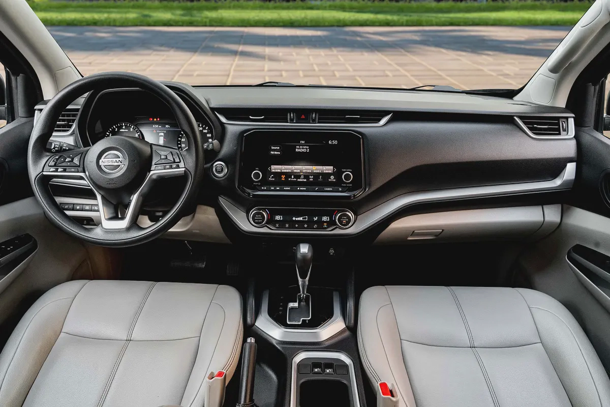 1,567 P.M | Nissan History | Titanium | 0% Downpayment-7-7