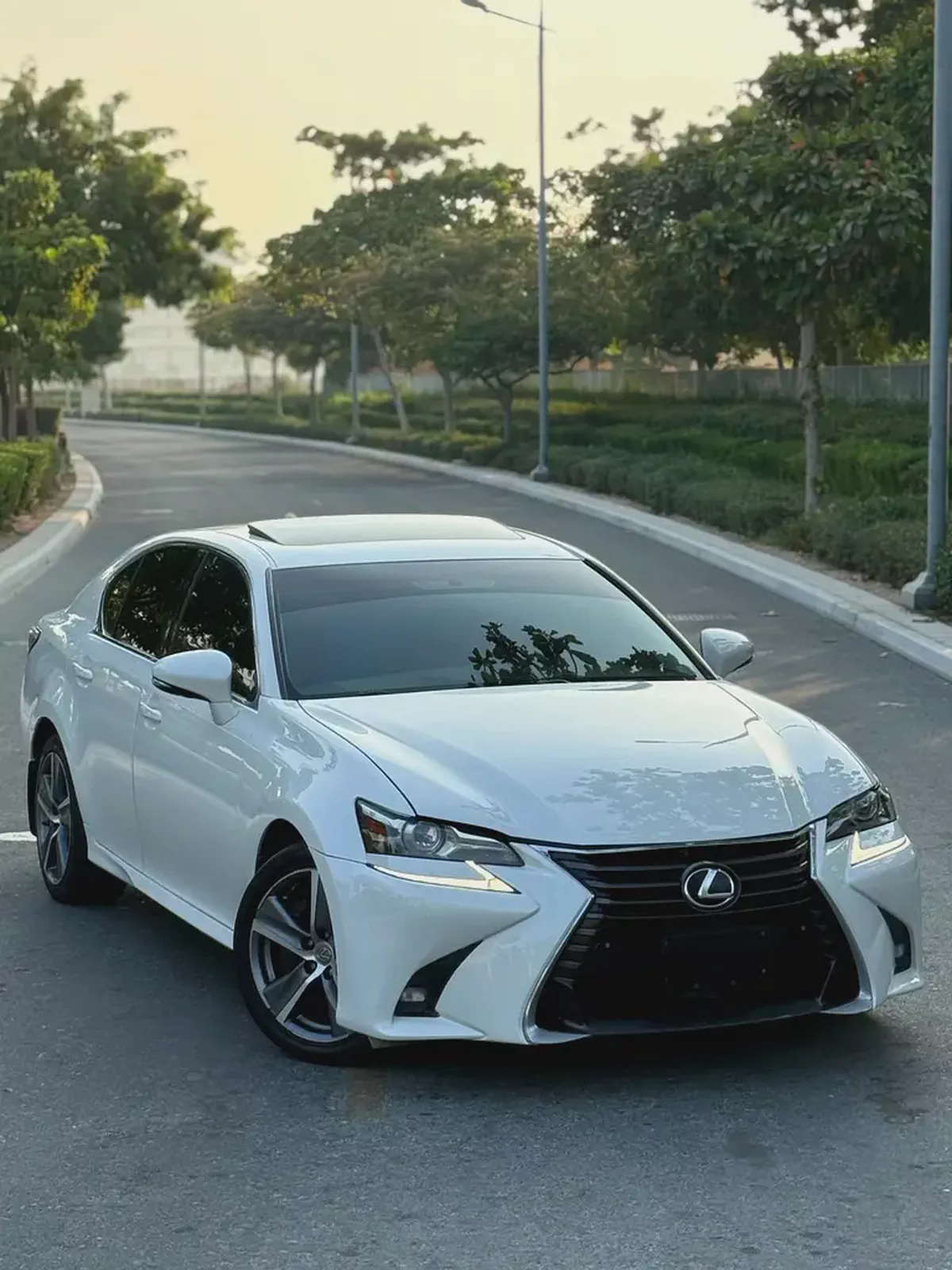 2016 Lexus GS-Series GS 200t GCC Specs in Excellent Condition