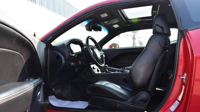 Dodge Challenger 3.6 L-8