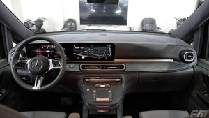 Mercedes Benz V300 AVANTGARDE VIP BUSINESS VAN –  FULL LUXURY OPTION | BRAND NEW | GCC | 2025