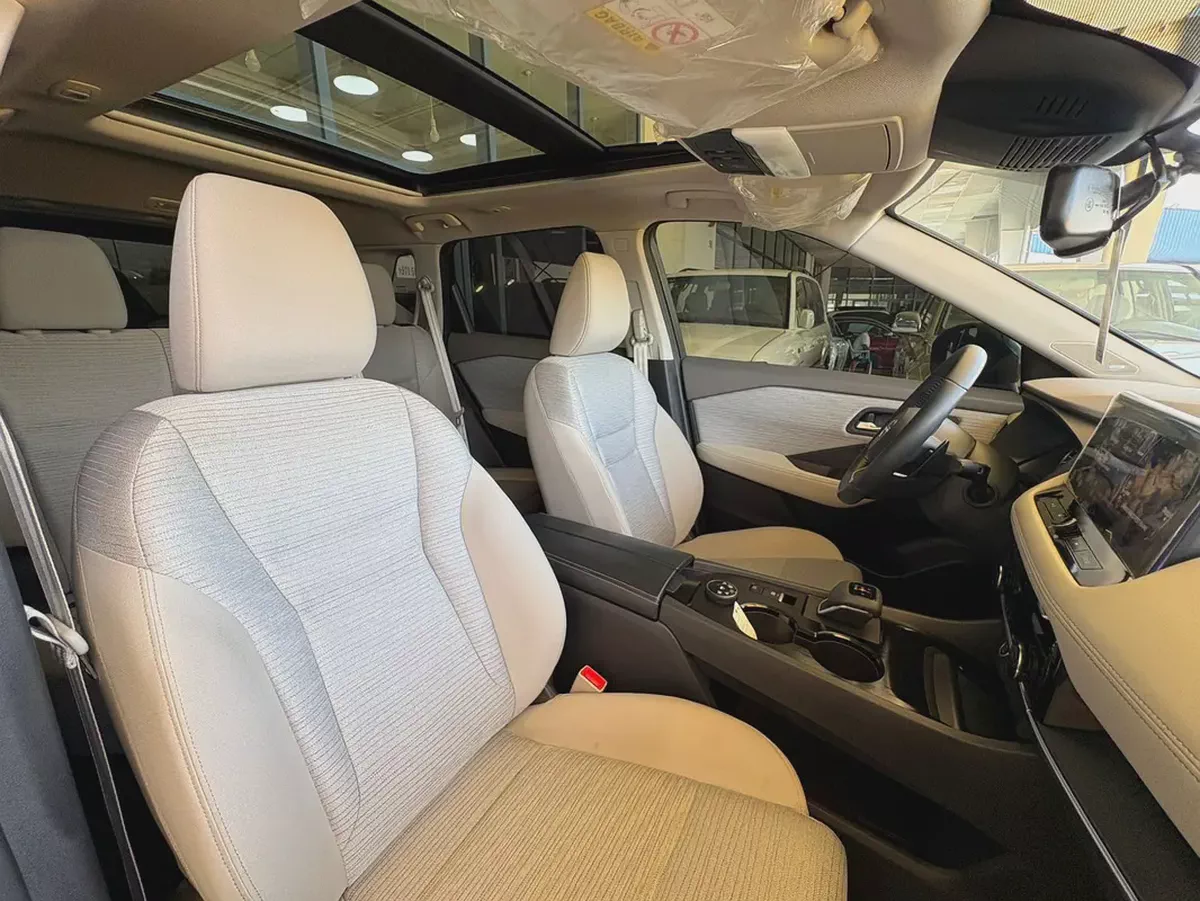 2024 Nissan X-Trail - GCC Specs - Brand New-11-11