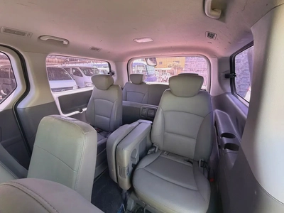 Hyundai Grand Starex GLS 2013 - Korean Specs - Well Maintained-6