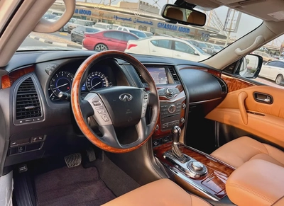 Pristine Infiniti QX80 Luxury 2016 | GCC Specs | Full Service History-11