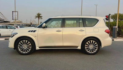 Pristine Infiniti QX80 Luxury 2016 | GCC Specs | Full Service History-3