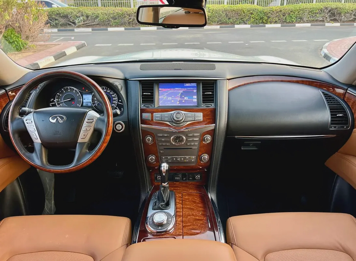 Pristine Infiniti QX80 Luxury 2016 | GCC Specs | Full Service History-17-17