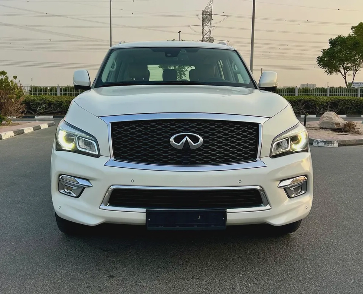 Pristine Infiniti QX80 Luxury 2016 | GCC Specs | Full Service History-1-1