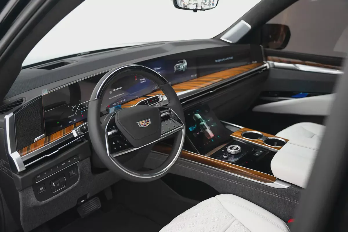 2025 CADILLAC ESCALADE 600 SPORT PLATINUM WITH WARRANTY AND SERVICE CONTRACT-6-6