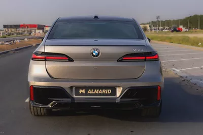 BMW 735i M Sport Individual – 2025 | GCC | 3,915 KM | 5 YEARS SERVICE AND WARRANTY BMW AGMC-3