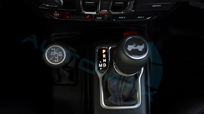 ( Only For Export ) 2025/2025 i4 2.0L TURBO JEEP WRANGLER UNLIMITED RUBICON XTREME GCC BRAND NEW-16