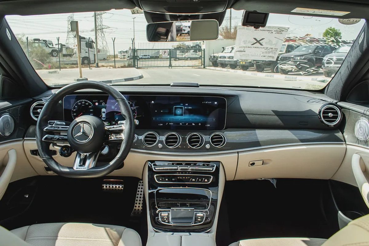 2021 - BENZ E53 AMG /// - BRAND NEW CONDITION - ONLY 25,000 KM DONE-10-10