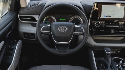 2026 Toyota Highlander LE 2.5 AT Hybrid-12