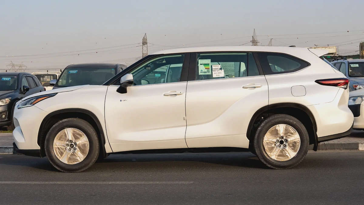2026 Toyota Highlander LE 2.5 AT Hybrid-2-2