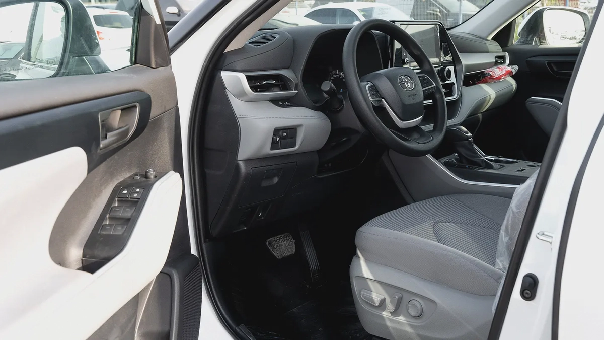 2026 Toyota Highlander LE 2.5 AT Hybrid-7-7