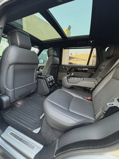 Range Rover vogue L autobiography 2019 very good condition-10