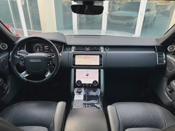 Range Rover vogue L autobiography 2019 very good condition