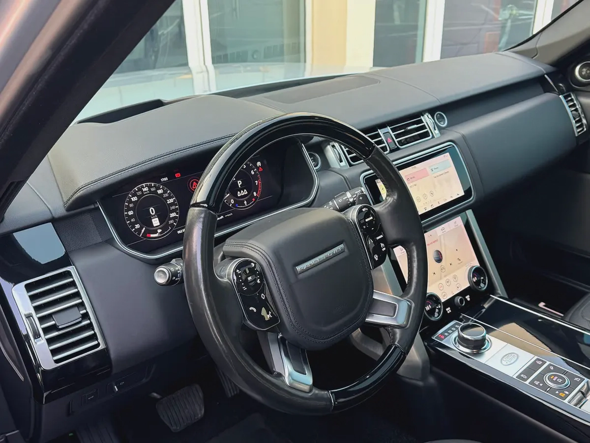 Range Rover vogue L autobiography 2019 very good condition-12-12