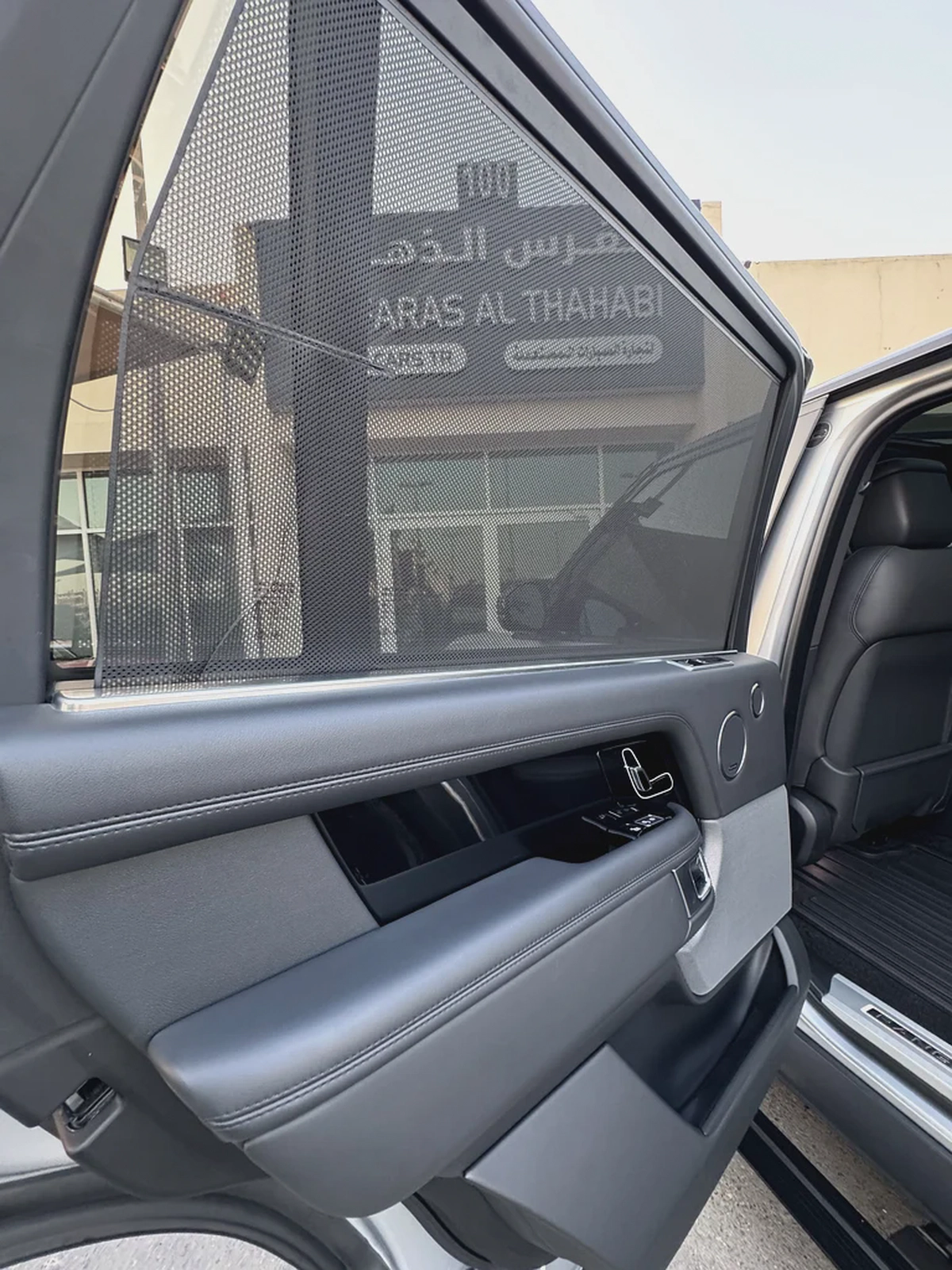 Range Rover vogue L autobiography 2019 very good condition-13-13