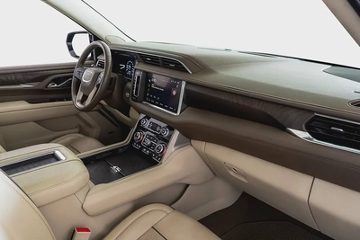 4,106 AED / 60 months | 0% DP | 2023 GMC Yukon Denali-11
