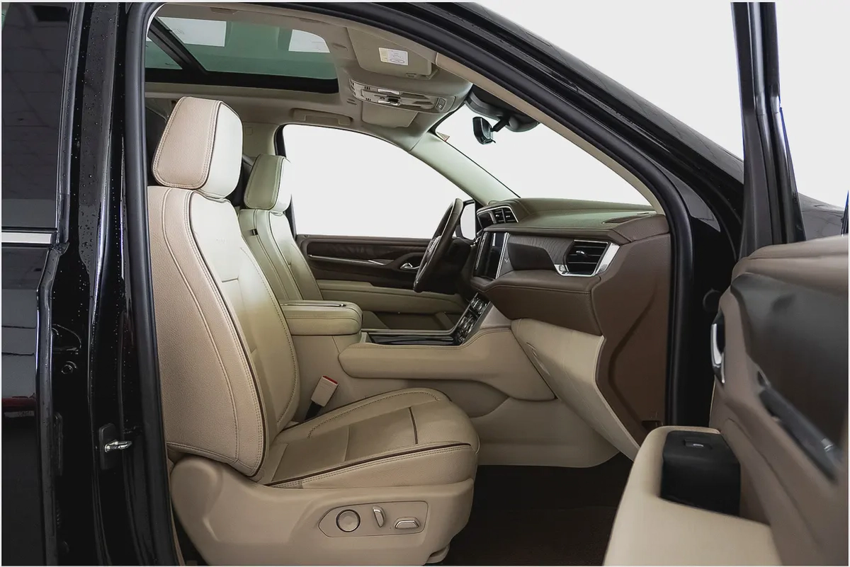 4,106 AED / 60 months | 0% DP | 2023 GMC Yukon Denali-7-7