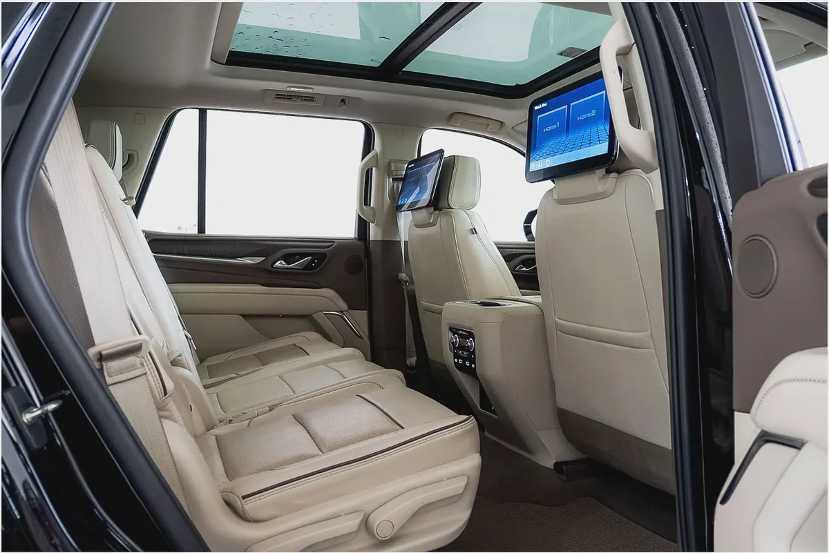 4,106 AED / 60 months | 0% DP | 2023 GMC Yukon Denali-14-14