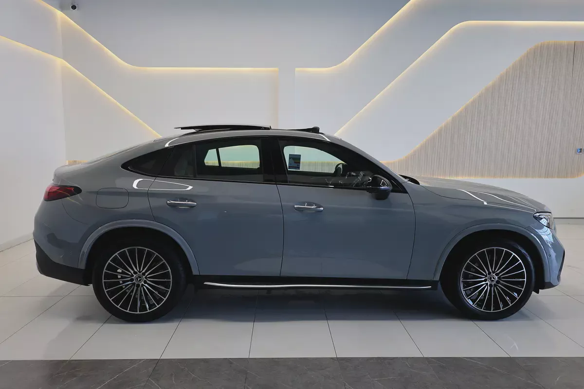 MERCEDES-BENZ -GLC COUPE -GLC200-4MATIC-0KM-2026-GCC SPECS-UNDER WARRANTY (Available 3 colors)-8-8