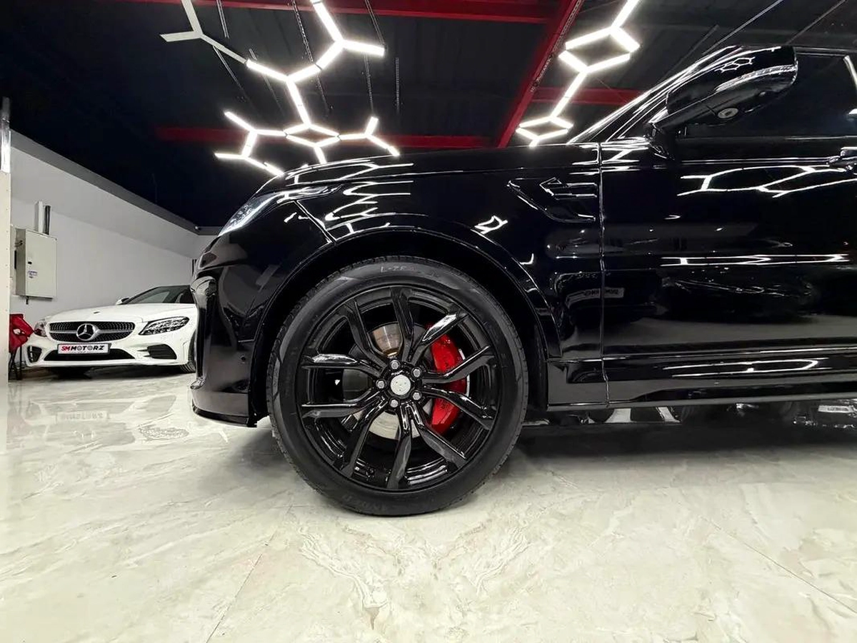 Land Rover Range Rover Sport SVR GCC Specs-3-3