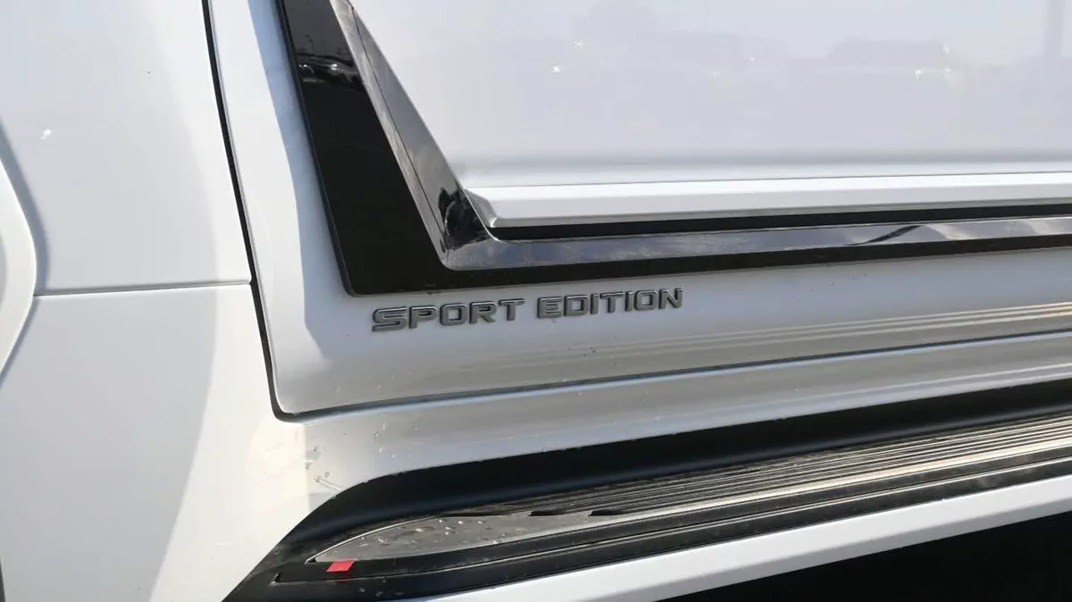 2026 Lexus LX 600 – Luxury V6 Twin-Turbo 4WD SUV-3-3