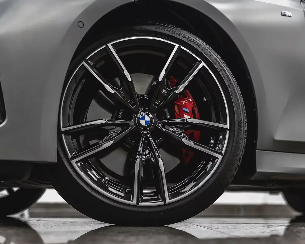 BMW 340i XDRIVE M PERFORMANCE MASTERCLASS - 2025 - GCC - WARRANTY AND SERVICE CONTRACT-19-19