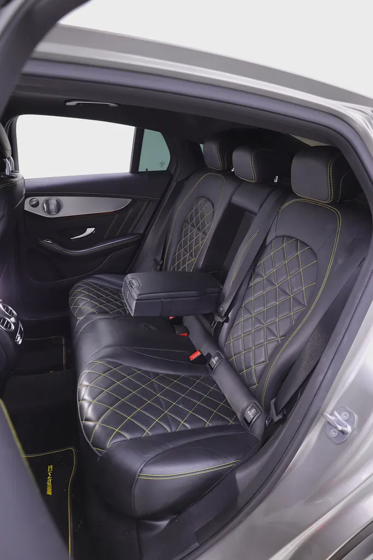 GLC 63 S - EDITION 1 - GCC - clean title - FULL CARBON PACKAGE - FULLY LOADED + warranty-12-12