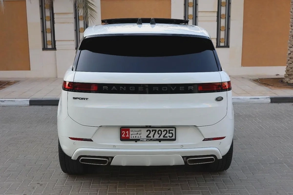 Land Rover Range Rover Sport HSE 2024- like Brand New