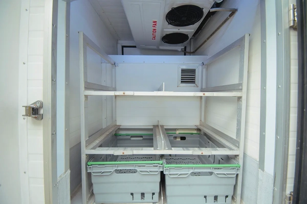 High Roof | Manual | Freezer Van | GCC Specs | Ref#T03514