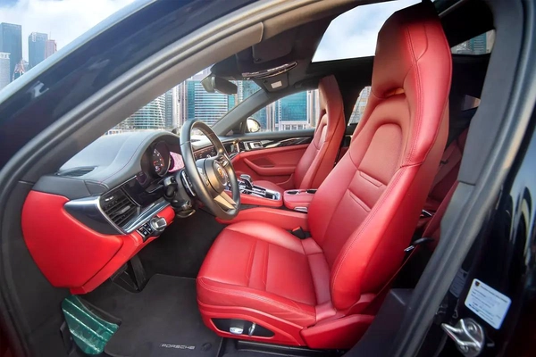 4,200 P.M | 0% DownPayment | Porsche Service | MEGA SALE Extra Options