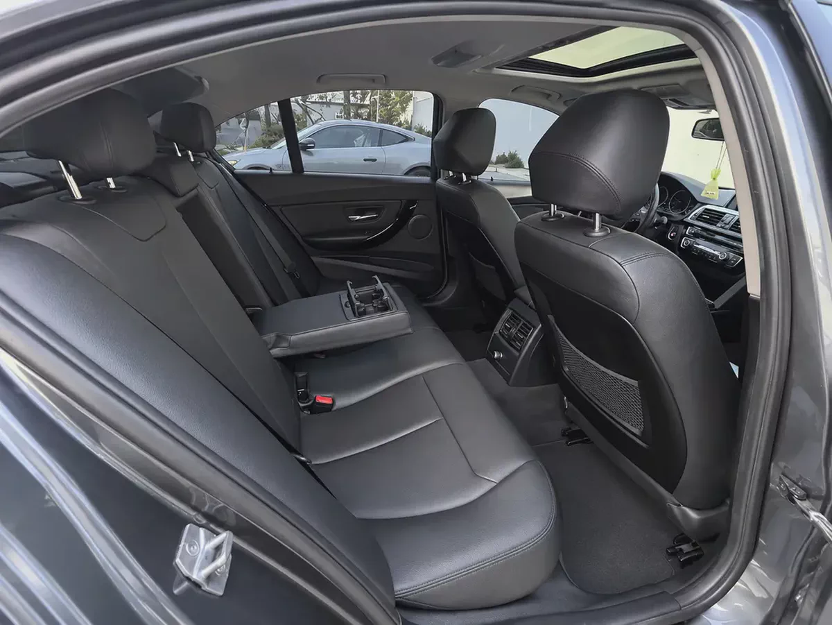 AED 840 P.M | BMW 318 | EXECUTIVE | 2018 | GCC | 1.5L 3 CYLINDERS | LOW MILEAGE-12-12