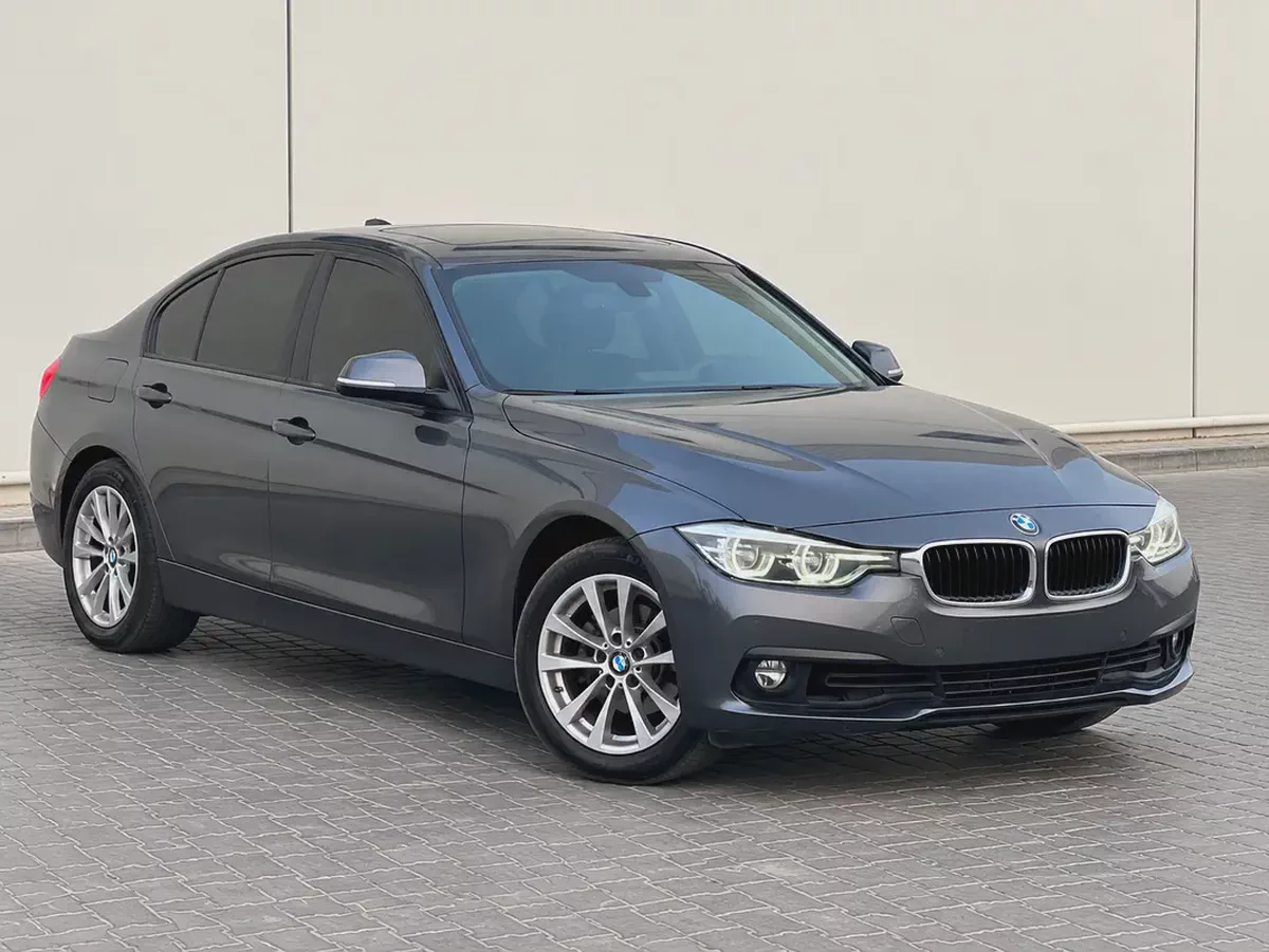 AED 840 P.M | BMW 318 | EXECUTIVE | 2018 | GCC | 1.5L 3 CYLINDERS | LOW MILEAGE-1-1