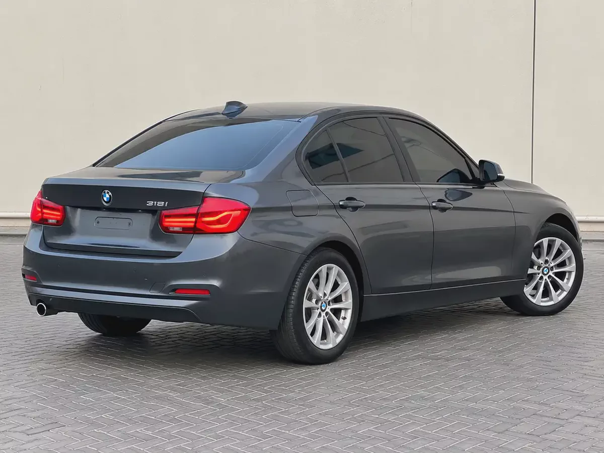 AED 840 P.M | BMW 318 | EXECUTIVE | 2018 | GCC | 1.5L 3 CYLINDERS | LOW MILEAGE-4-4