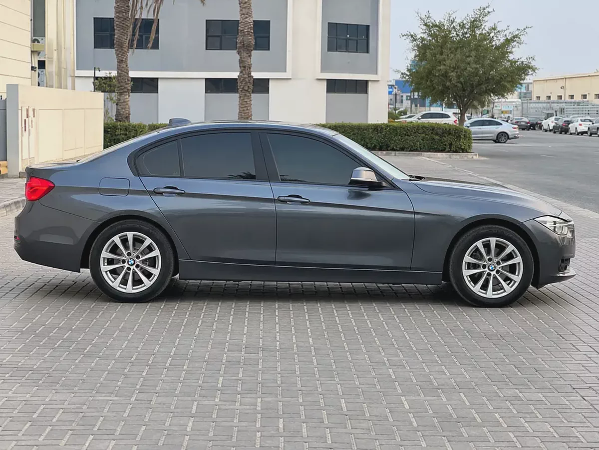 AED 840 P.M | BMW 318 | EXECUTIVE | 2018 | GCC | 1.5L 3 CYLINDERS | LOW MILEAGE-6-6